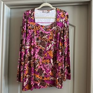 LOGO BY LORI GOLDSTEIN TUNIC